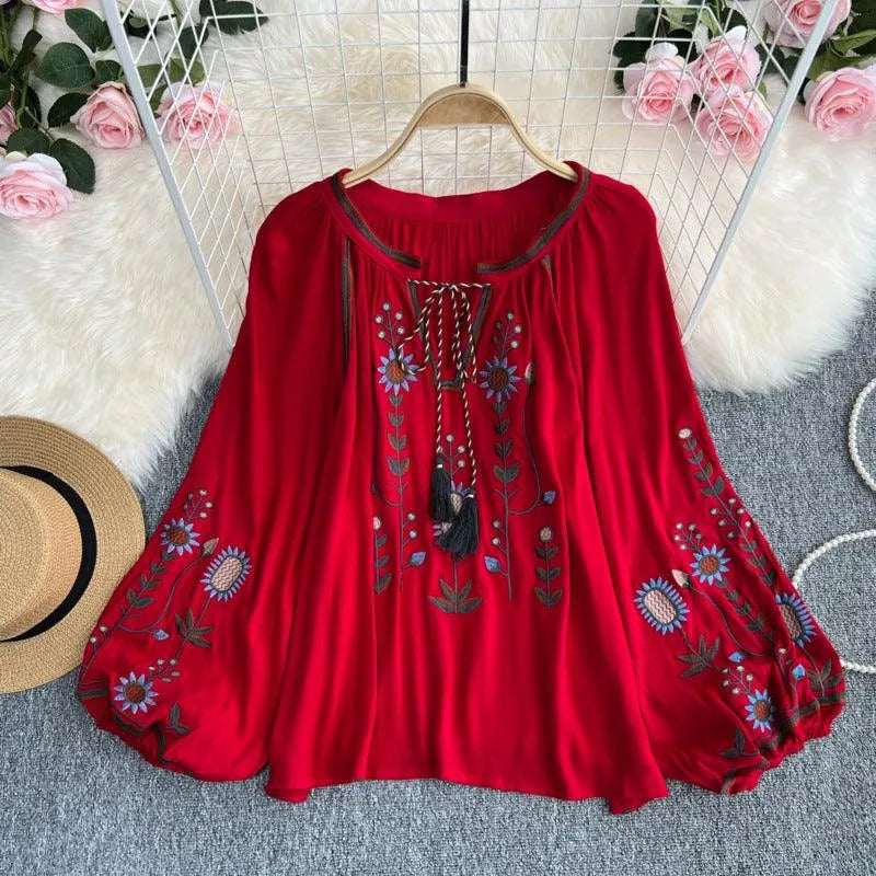 WW | Damen Rundhalsbluse mit Stickerei