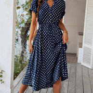 WW | Punkte-Muster Kleid mit Bindeband und Knöpfen