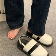 Sandalen mit geteilter Spitze