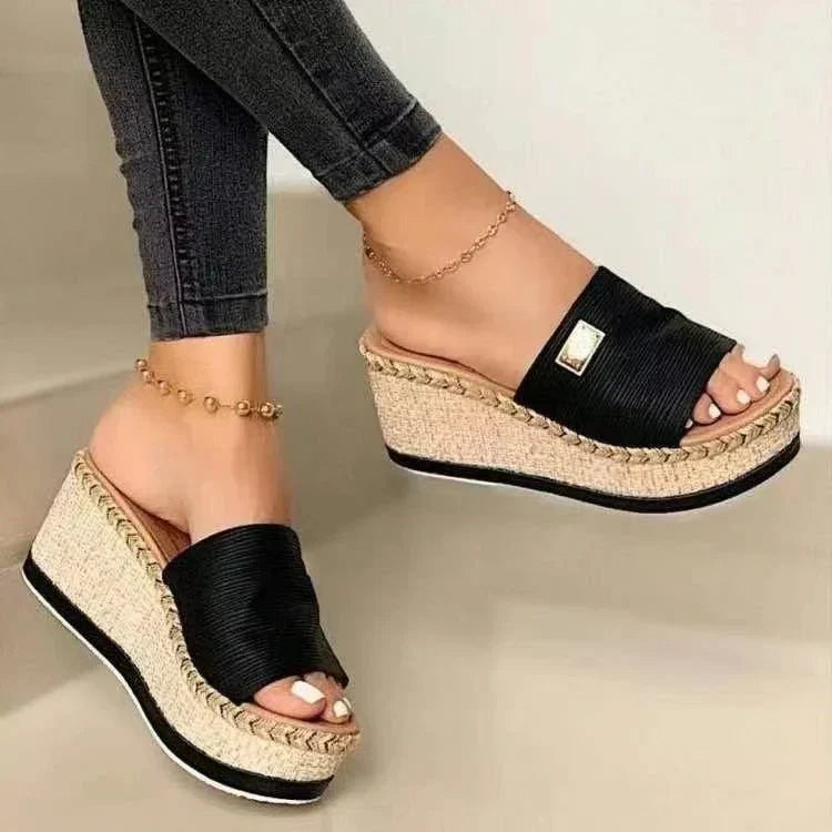 WW | Rattan Sandalen