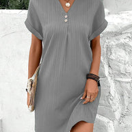 Anmutiges Sommerkleid