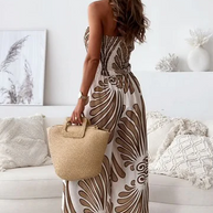 Schulterfreier Jumpsuit mit weitem Bein