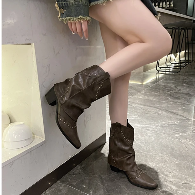 WW | Trendy Western Stiefel mit Nieten und Mittelhohem Absatz Cowboy Stiefel Damen