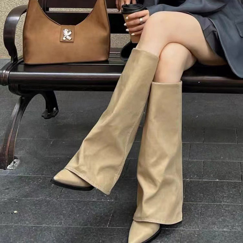 WW | Damenstiefeletten mit Markantem Absatz