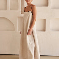 WW | Langes Leinenkleid Im Kontrast