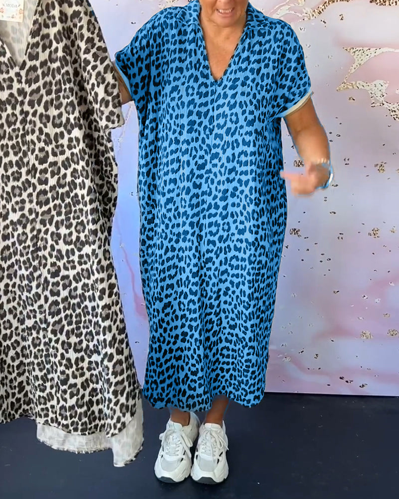 WW | Kurzärmliges Kleid mit Leopardenmuster und V-Ausschnitt