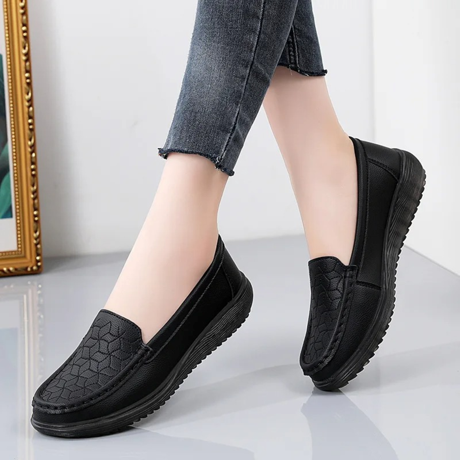 WW – Damen-Loafer aus Leder mit Reliefmuster