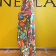 Noa - Lässiges Kleid mit Trompetenärmeln und Blumenmuster