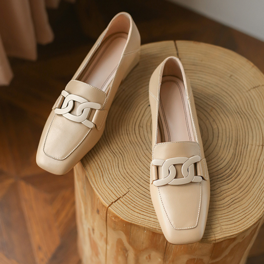 W&W Mode | Bequeme Schuhe mit Mittlerem Absatz und Fußgewölbeunterstützung