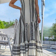 WW | Away On Vacay Lange Cami Kleid mit Ethnischem Muster
