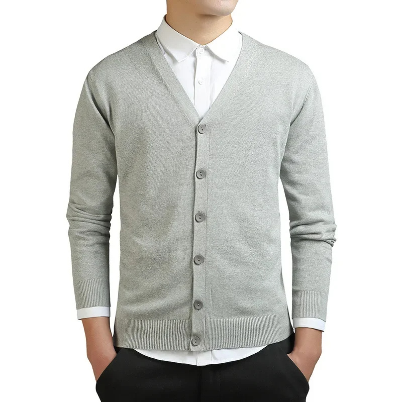 W&W Mode | Herren Strickjacke Mit Knöpfen, V-ausschnitt, Leichtes Material, Slim Fit Design