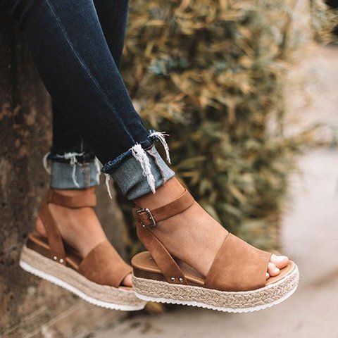 WW | Smart Höhen Stilvolle Sandalen