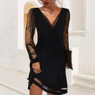 WW - Klassisches Abendkleid mit V-Ausschnitt
