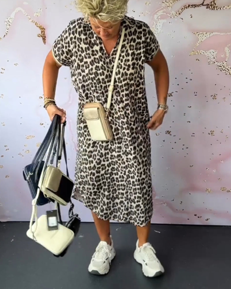 WW | Kurzärmliges Kleid mit Leopardenmuster und V-Ausschnitt