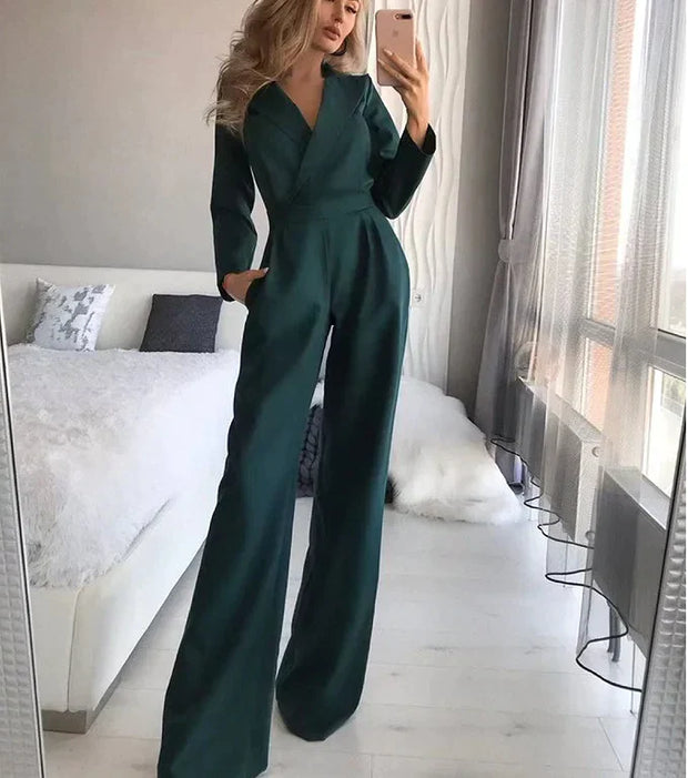 WW | modischer langer Overall mit Kragen und weitem Bein für einen stilvollen und modernen Look