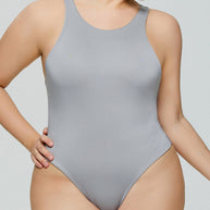 WW | Vollgröße Rundhalsweite Träger Bodysuit