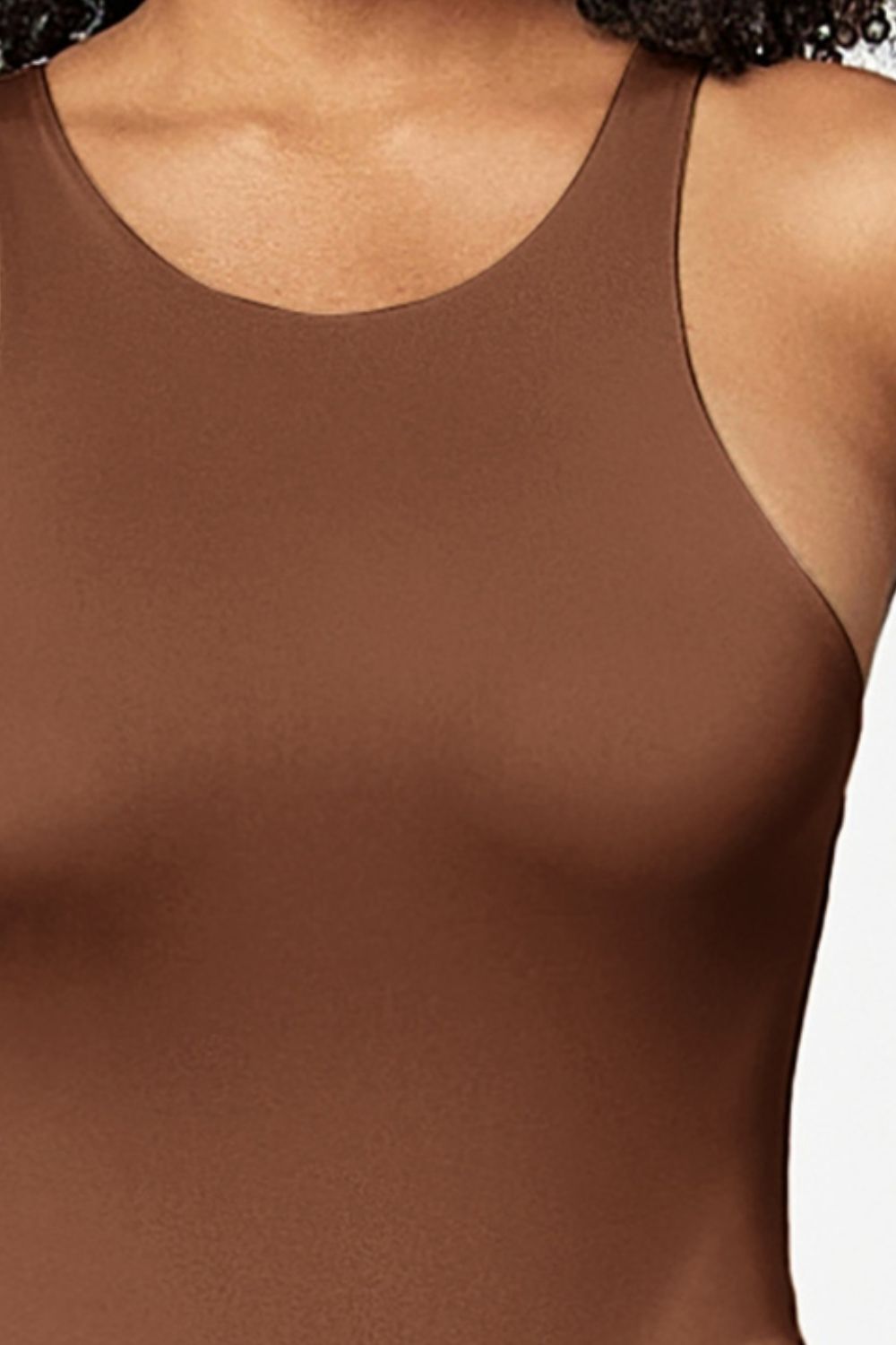 WW | Vollgröße Rundhalsweite Träger Bodysuit