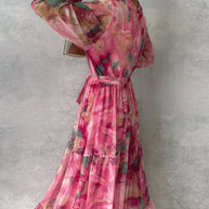 WW | Elegantes Kleid mit Print und Plissiertem Rock