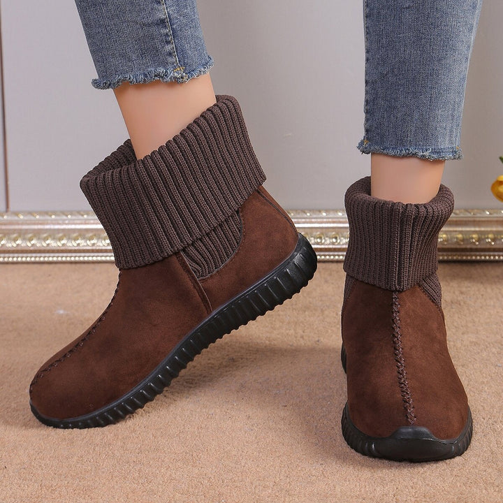W&W Mode | Flache Und Gestrickte Stiefeletten