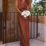 WW | Satin-Fishtail-Maxikleid mit V-Ausschnitt für Damen