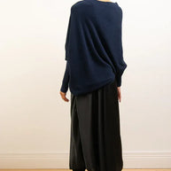 WW | Asymmetrischer Damenpullover mit eleganter Drapierung