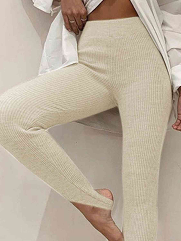 W&W Mode | Geripptes Mittel Taillen Leggings