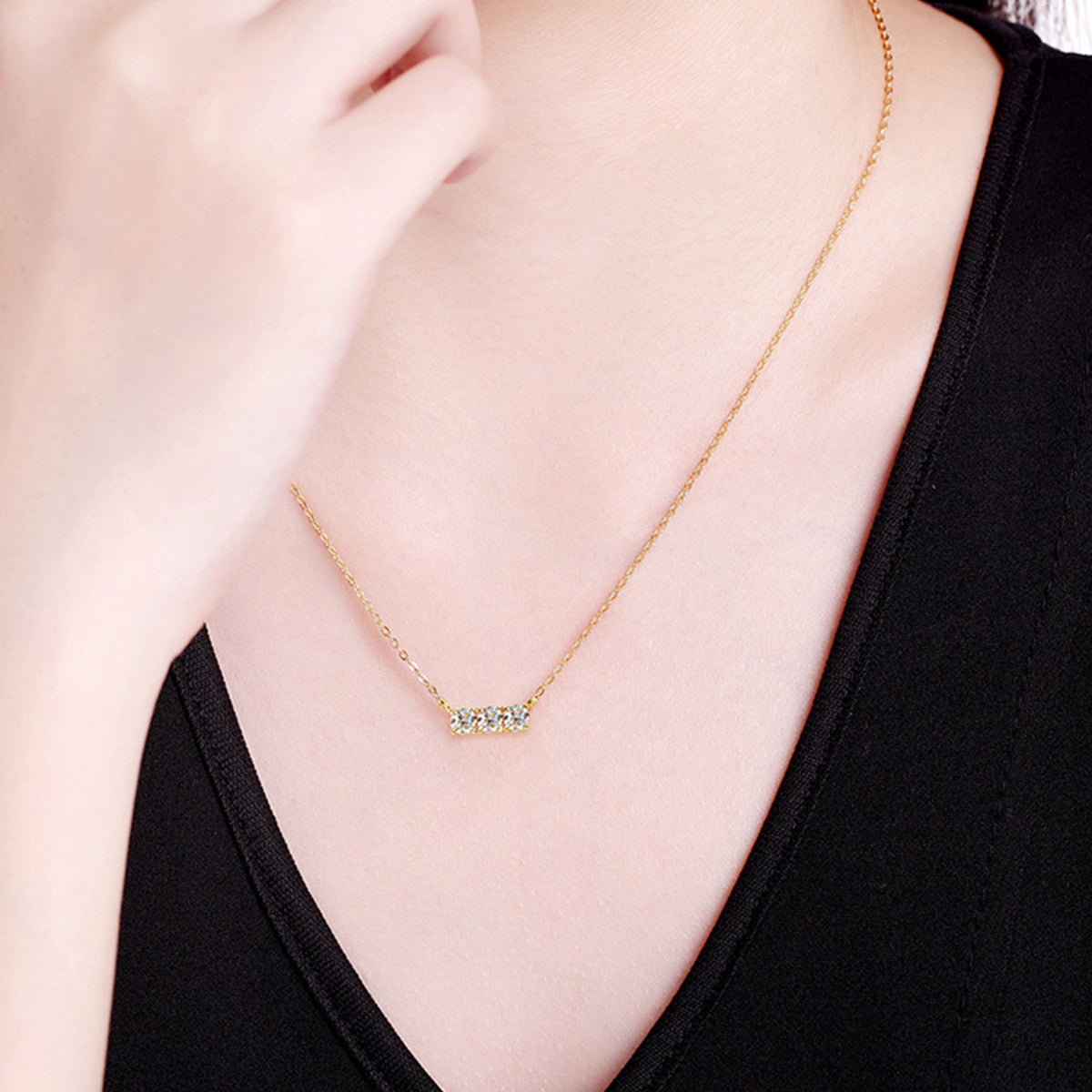 WW | 925 Sterling Silber Eingelassene Moissanit Bar Halskette