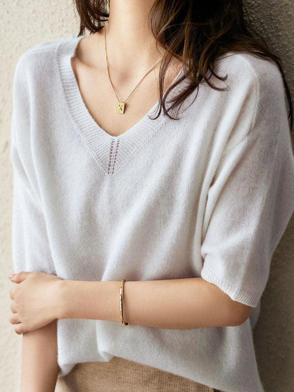 WW | Luxurious soft cashmere V-neck sweater for women
