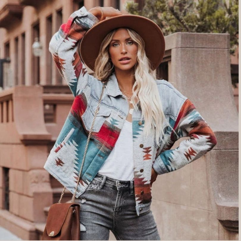 W&W Mode | Jeansjacke mit Aztekenmuster