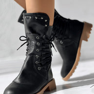 WW | Moderne und unterstützende orthopädische Stiefel.