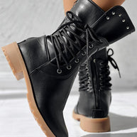 WW | Moderne und unterstützende orthopädische Stiefel.