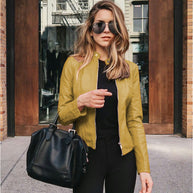 Carmen™ - Schmal geschnittene Jacke aus Lederimitat