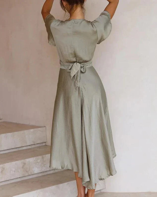 WW | Elegantes Satinkleid mit Bindeband