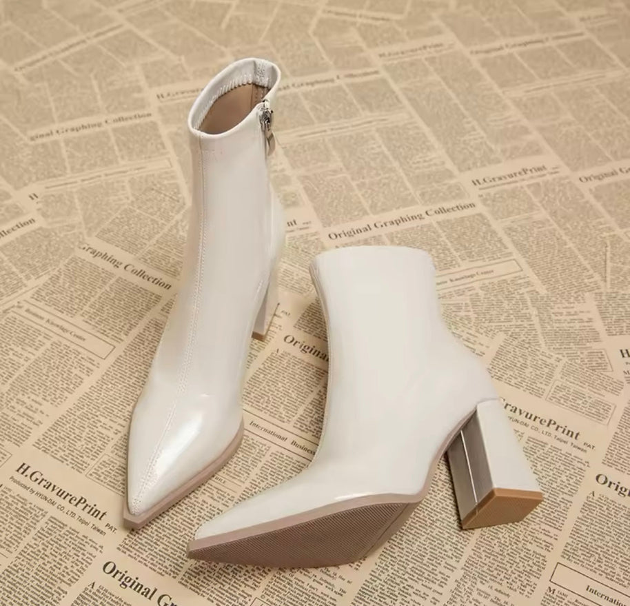 WW | Lackleder Stiefeletten Mit Blockabsatz