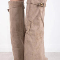 WW | Elegante Damenstiefel Aus Hochwertigem Suede Mit Goldenen Akzenten