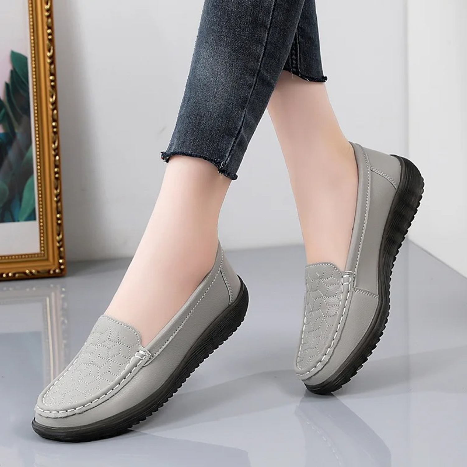 WW – Damen-Loafer aus Leder mit Reliefmuster