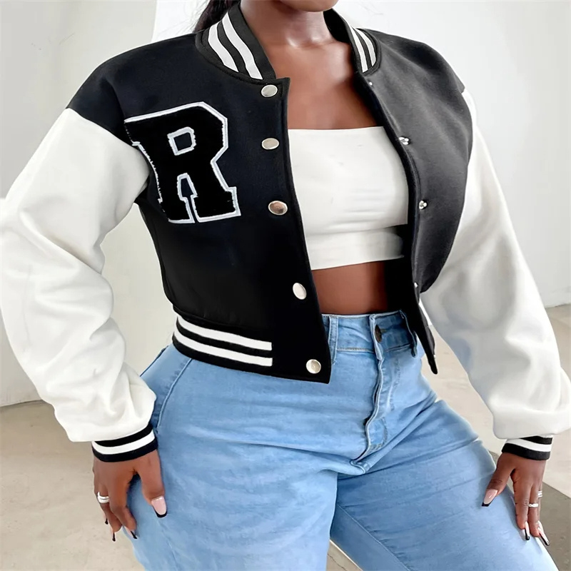 W&W Mode | Varsity Bomberjack Damen, Kurzes Modell mit Buchstabenpatch und Druckknopfverschluss