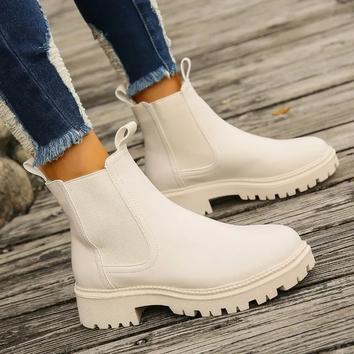W&W Mode | Damen Chelsea Boots aus Leder mit Zugschlaufen