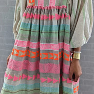 WW | Maxi-Kleid mit Langen Ärmeln und V-Ausschnitt