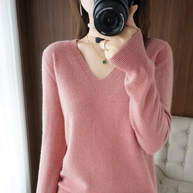WW | V-Ausschnitt Strickpullover
