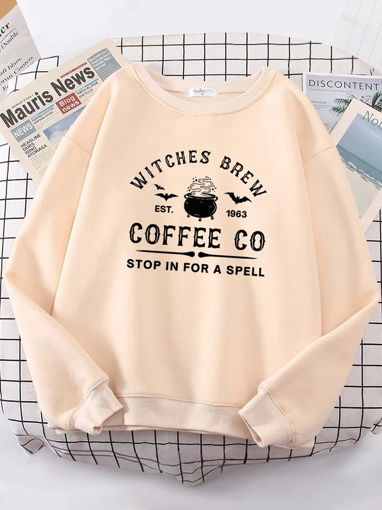 WW | Lustiges Sweatshirt mit "witches Brew Coffee Co" Print Damen Pullover