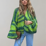 WW | Übergroße Und Bunte Strickjacke
