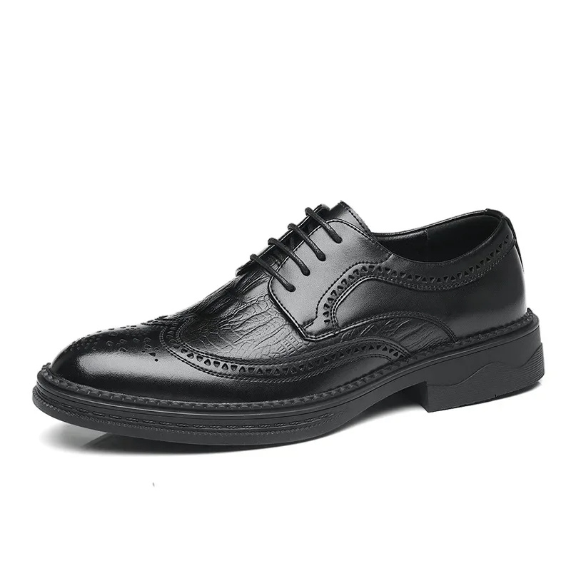 WW | Atmungsaktive Herrenschuhe Aus Leder Mit Brogue Design Und Schnürung