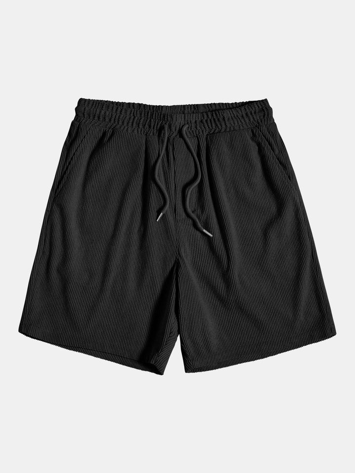 Cordhemd und Shorts