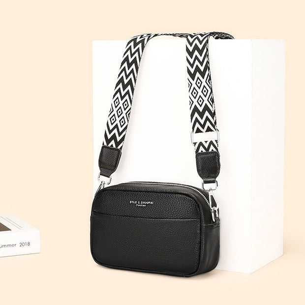 WW | Schlichte Schultertasche Aus Veganem Leder Im Kleinen Quadratischen Format