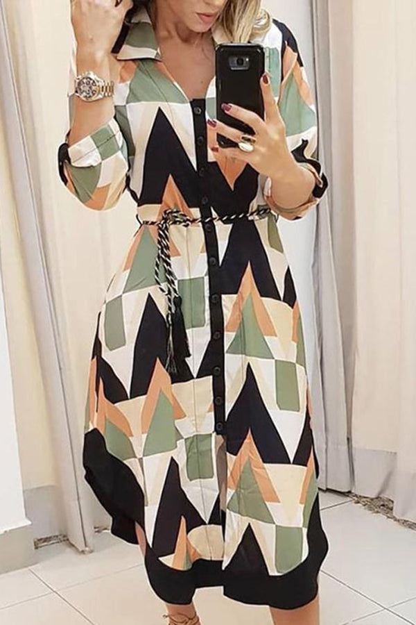 WW | Finde Dich Gut Bedrucktes Gürtel Hemd Midi Kleid