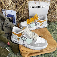 WW | Bunte Sneakers mit einzigartigen Details