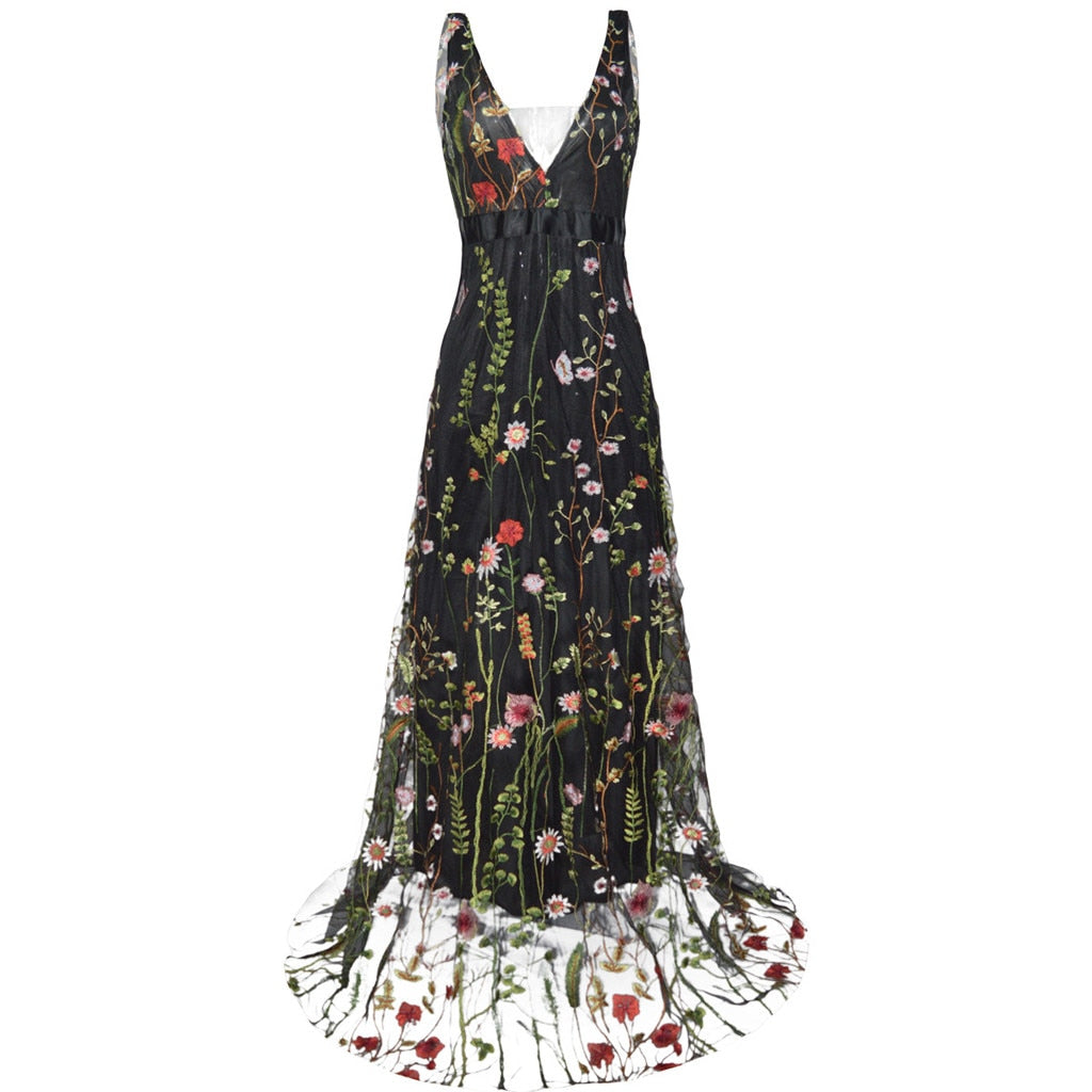 W&W Mode | Fabulous Ärmelloses besticktes Kleid