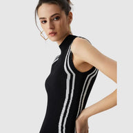 WW | Ärmelloses Kleid mit Kontrastpaspelierung