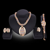 WW-teiliges Set Halskette, Ohrringe und Armbänder